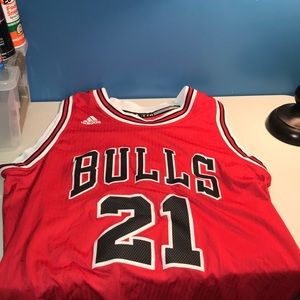 Jimmy Butler red bull’s jersey